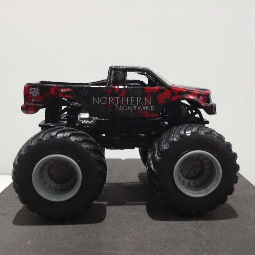Hot Wheels Monster Jam Monster Truck Northern Nightmare In Great Condition. 1:64